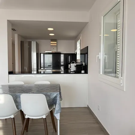 Agi Residencial Apartamento Rosas