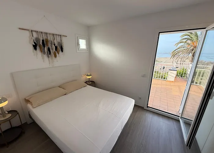 Agi Residencial * Roses